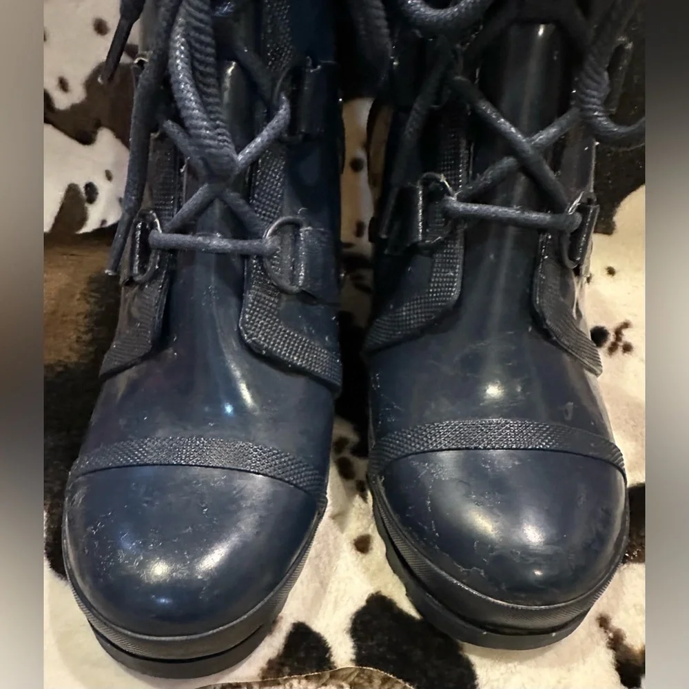Sorel Joan of Arctic Wedge Rain Boots Navy Blue Rubber Lace Up NL2524-464 Mens 9